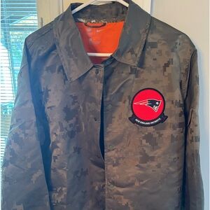 New England Patriots Salute to Service field Jacket. Mens XL.